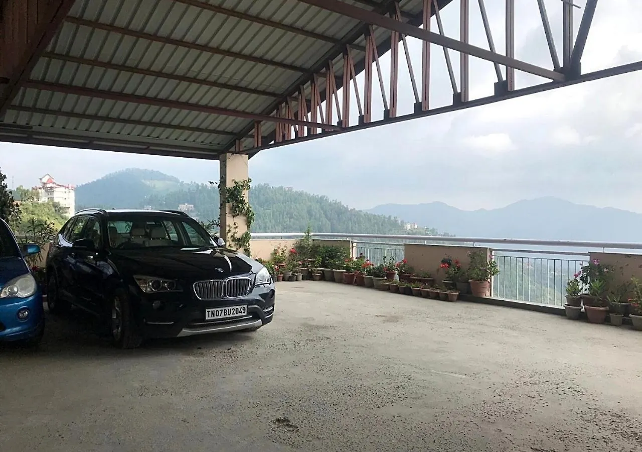 Hostie Aj'S Retreat-3Bhk Condo, Naldehra Shimla