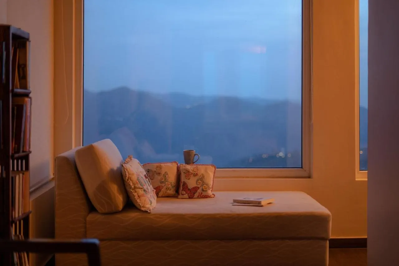 Apartment Hostie Aj'S Retreat-3Bhk Condo, Naldehra Shimla