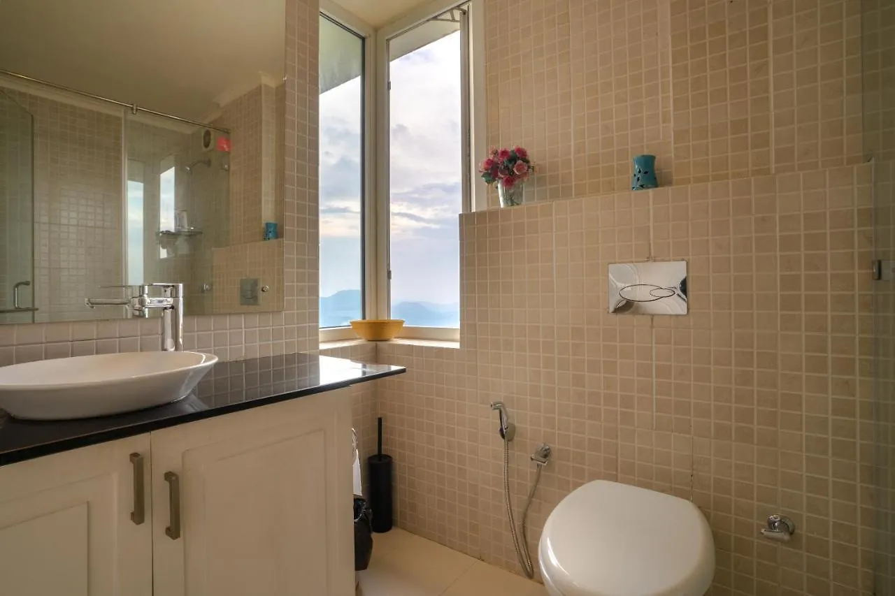 Hostie Aj'S Retreat-3Bhk Condo, Naldehra Shimla Apartment