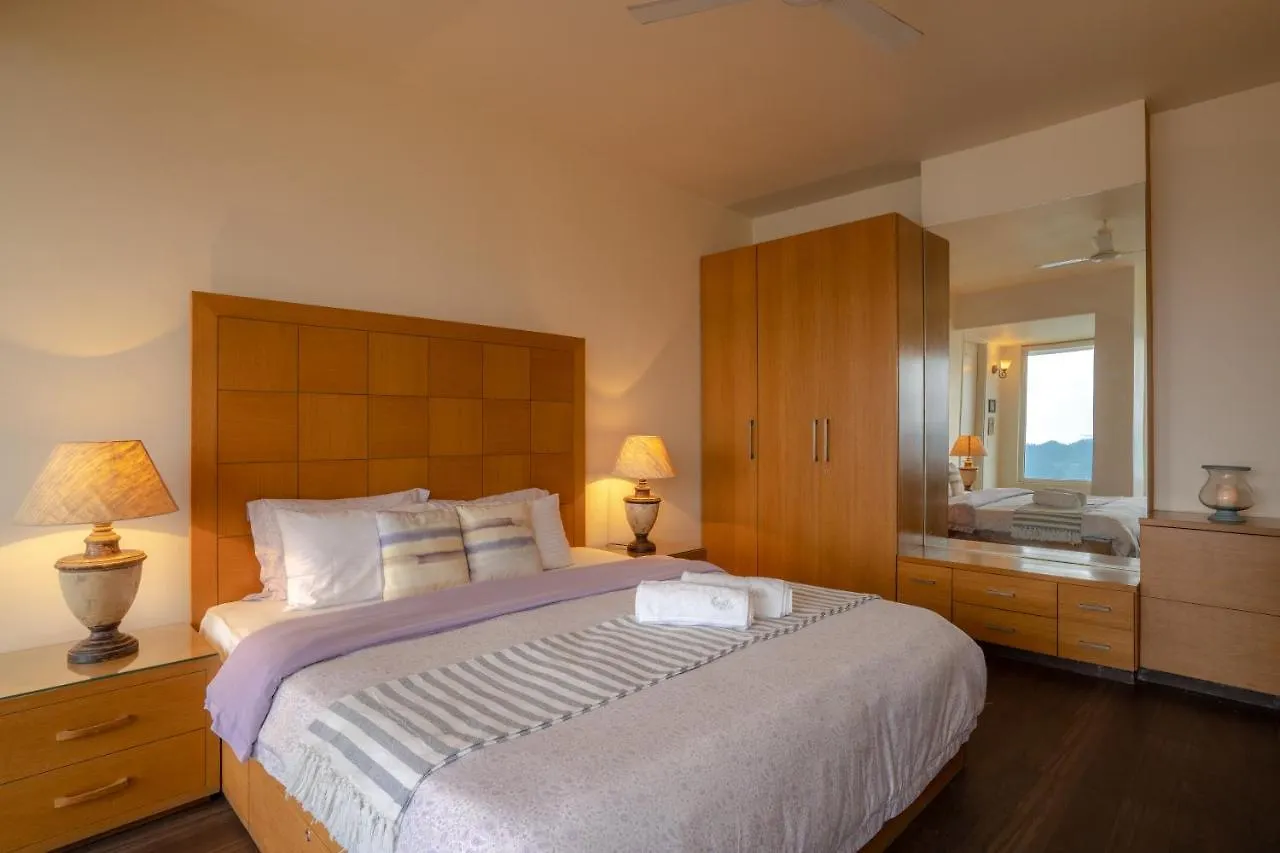 Apartment Hostie Aj'S Retreat-3Bhk Condo, Naldehra Shimla India