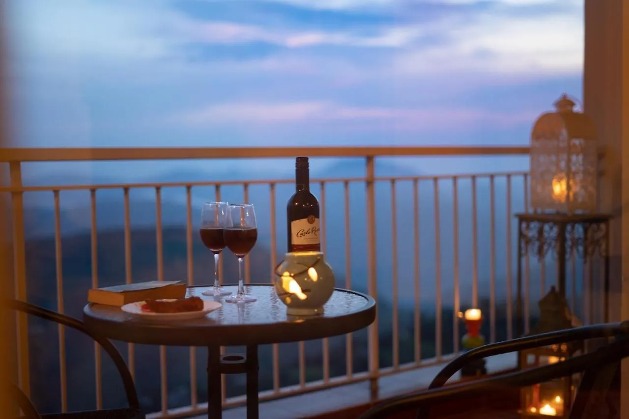 Apartment Hostie Aj'S Retreat-3Bhk Condo, Naldehra Shimla India